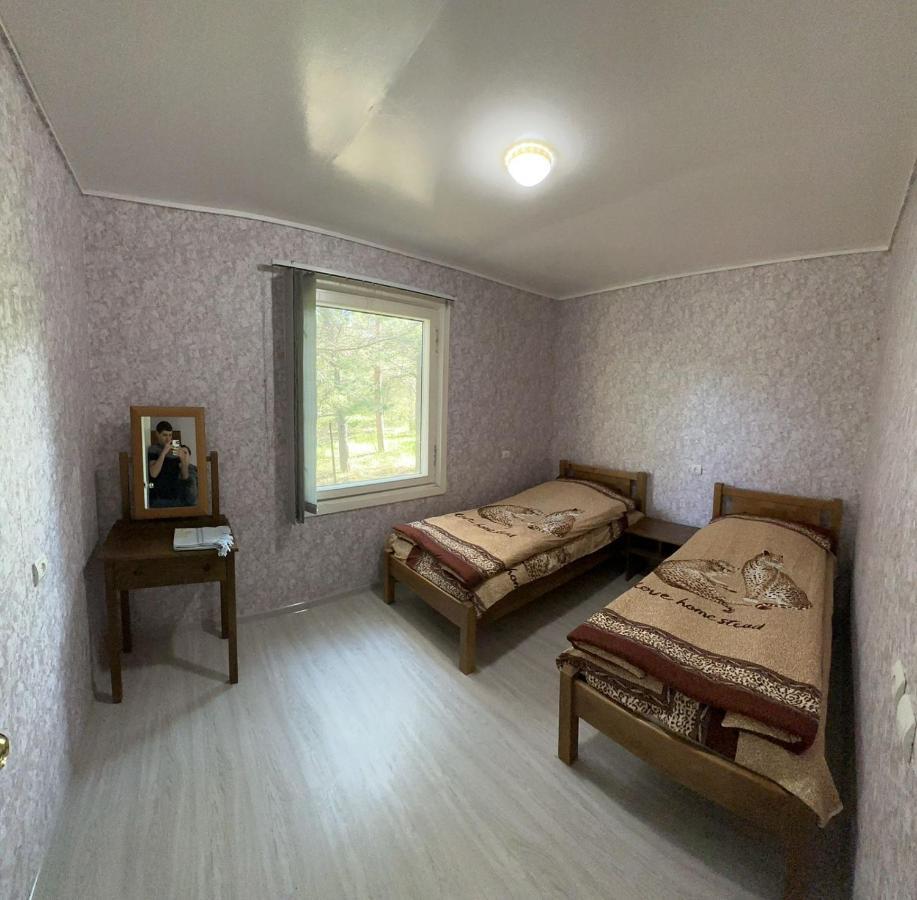 Guest House At The Lake 세반 외부 사진